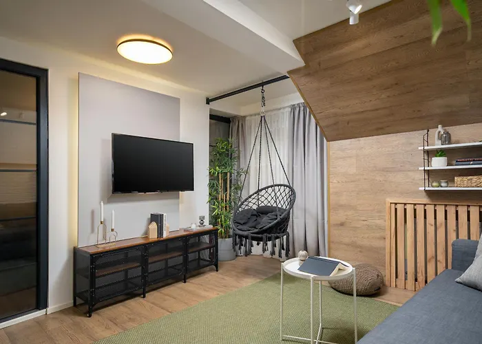 Historical Center Completely Renovated By Urbanesq Boekarest
