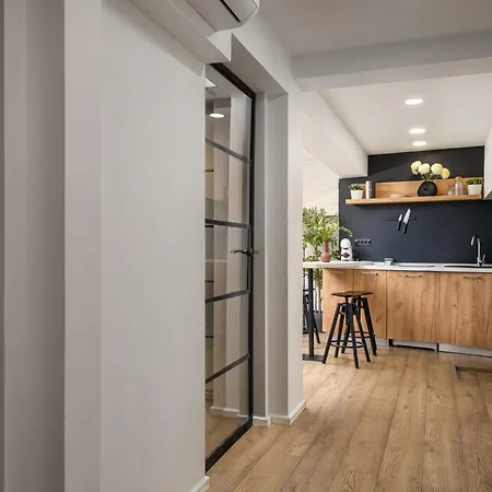 Historical Center Completely Renovated By Urbanesq *